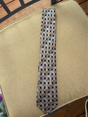 JoS A Bank Geometric Pattern Tie in Black and Brown - executive collection